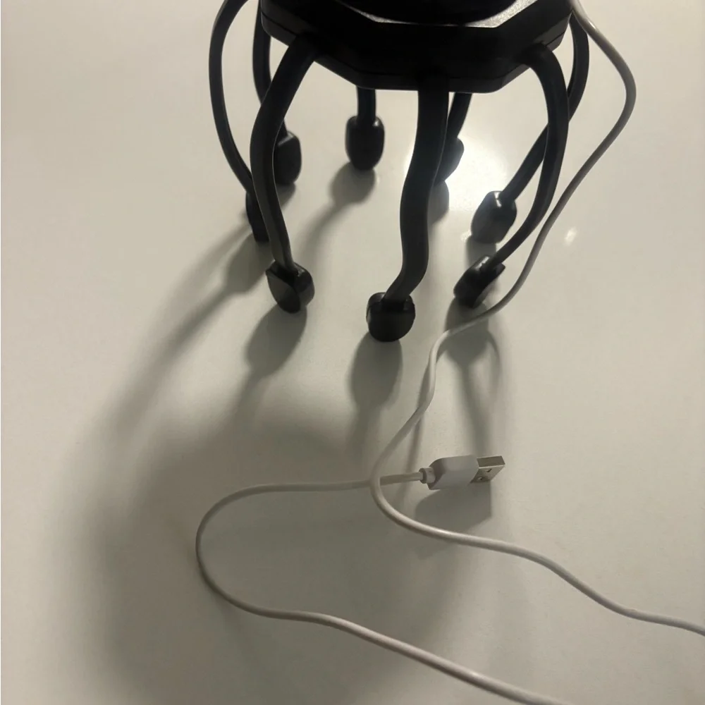 Black VR Spider-Like - Picture 11 of 11